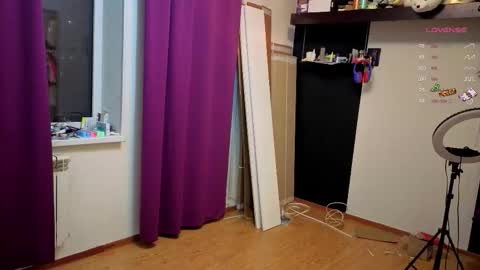 Alex but u can call me Theo online show from October 12, 4:53 pm