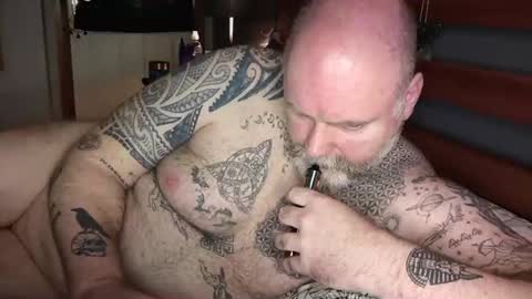 Snapshot of tattooeddilf01 chatting on January 1, 1:37 am Tattooeddilf 01 online show from January 1, 1:37 am