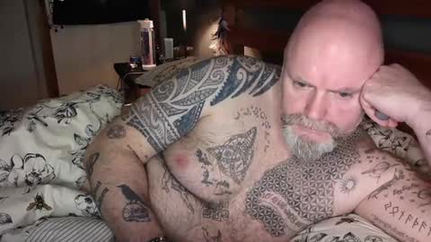 Snapshot of tattooeddilf01 chatting on January 9, 1:08 am Tattooeddilf 01 online show from January 9, 1:08 am