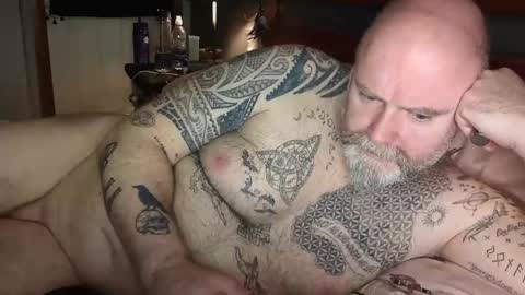 Snapshot of tattooeddilf01 chatting on December 29, 1:56 am Tattooeddilf 01 online show from December 29, 1:56 am