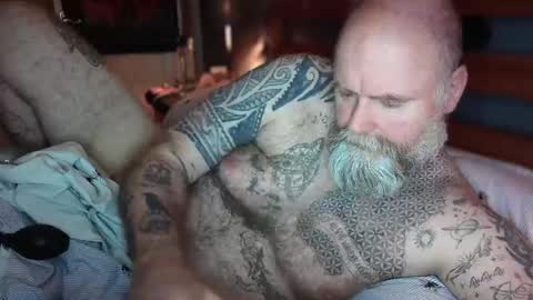 Snapshot of tattooeddilf01 chatting on September 13, 12:02 am Tattooeddilf 01 online show from September 13, 12:02 am