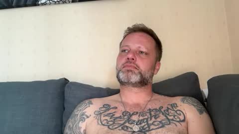 tattoomanforgirls online show from May 24, 6:14 pm