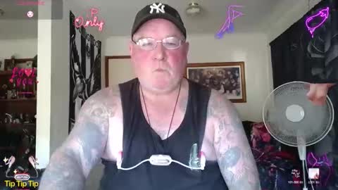 tattzsexy online show from May 1, 2:27 am