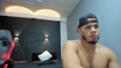  T A U R U S  online show from October 18, 2:43 pm