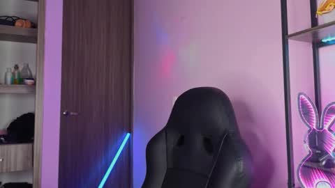   online show from November 13, 10:34 pm