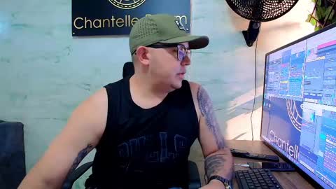     online show from May 3, 12:44 pm