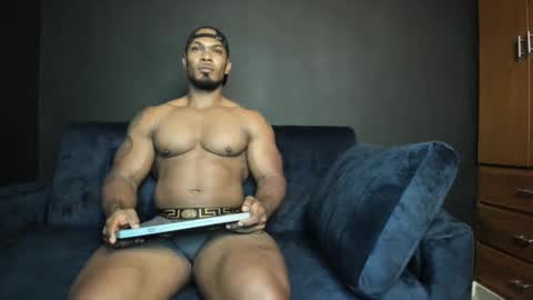 Snapshot of tayler_waka chatting on February 26, 12:30 am Tyler online show from February 26, 12:30 am