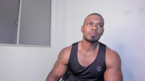 Snapshot of tayler_waka chatting on December 22, 1:01 am Tyler online show from December 22, 1:01 am