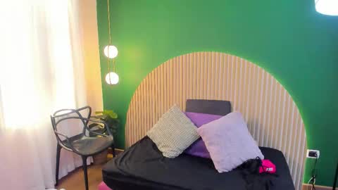 Taylor Bennet online show from November 29, 11:51 am