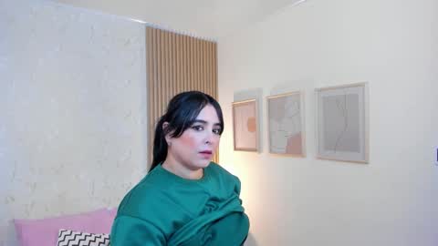 Taylor Bennet online show from November 4, 12:17 pm