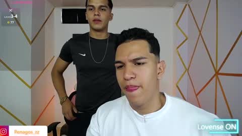 Snapshot of taylor_johnn chatting on February 13, 7:42 pm Penagos zz online show from February 13, 7:42 pm