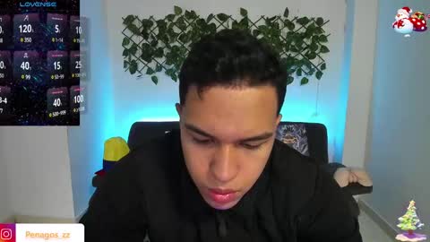 Snapshot of taylor_johnn chatting on January 2, 2:13 pm Penagos zz online show from January 2, 2:13 pm