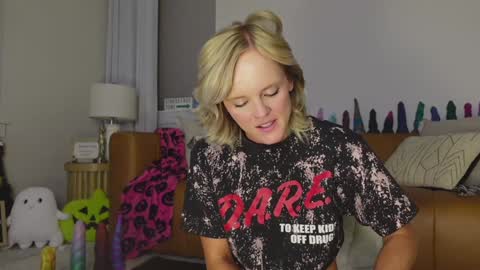 Taylor --  online show from October 29, 10:17 am