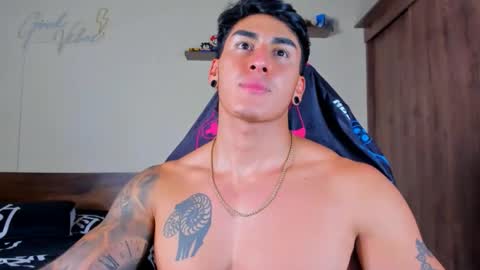 taylor_mclane1 online show from February 4, 6:12 pm
