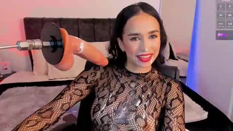 Taylor online show from March 6, 11:37 pm