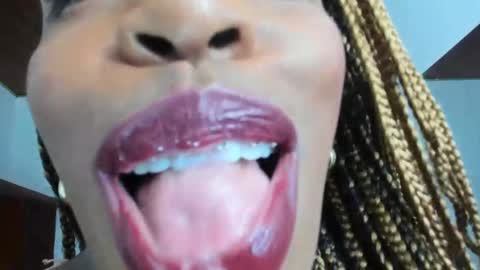 taylorslims online show from March 11, 12:06 pm