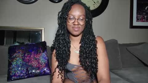 Taylor online show from September 25, 4:52 am