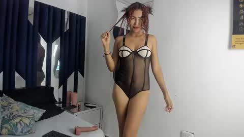 taylorxht online show from November 6, 5:10 am