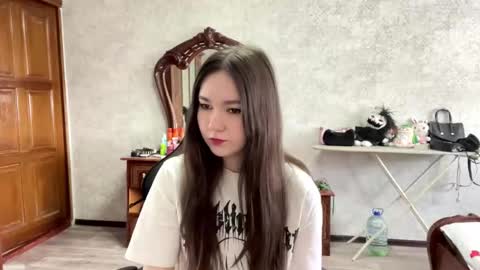 Evia online show from February 26, 11:02 am