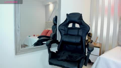 tayra online show from January 21, 10:19 pm