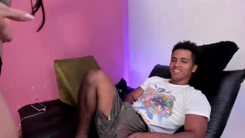 Snapshot of taysonysasha chatting on February 9, 8:34 pm ask for cum online show from February 9, 8:34 pm
