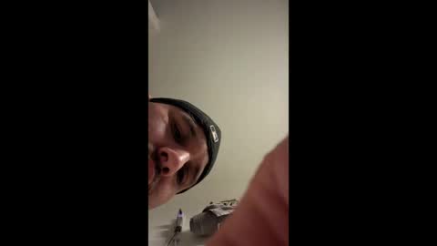 Luis online show from October 24, 12:33 am