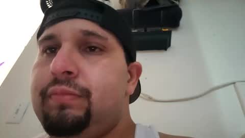 Luis online show from March 1, 6:43 pm