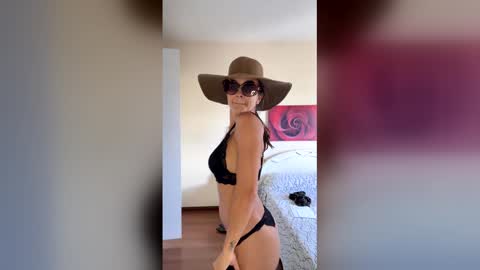 tchutchuca2026 online show from April 13, 4:55 pm