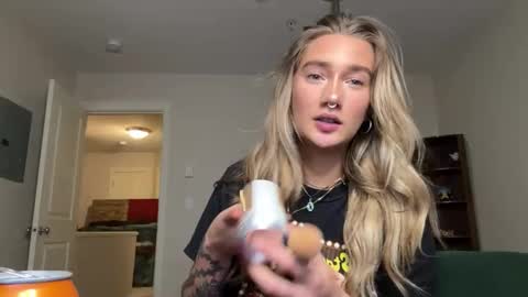 Katy online show from November 16, 3:30 am