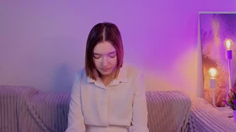 all me precious   online show from February 11, 5:44 am