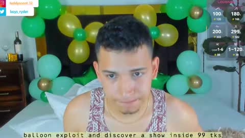 Snapshot of teddy_cowboy chatting on March 11, 5:46 pm Follow me on Twitter boys ryder and instagram teddyscoot 12 online show from March 11, 5:46 pm