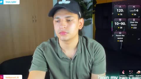 Snapshot of teddy_cowboy chatting on February 5, 10:19 am Follow me on Twitter boys ryder and instagram teddyscoot 12 online show from February 5, 10:19 am