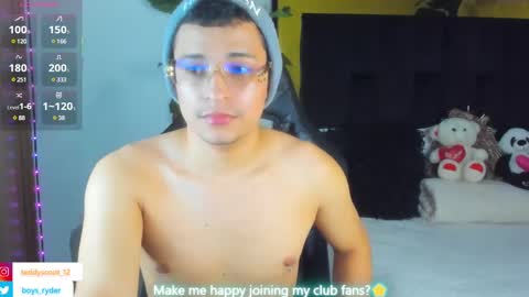 Snapshot of teddy_cowboy chatting on February 22, 8:07 am Follow me on Twitter boys ryder and instagram teddyscoot 12 online show from February 22, 8:07 am
