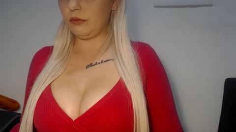 Teeyara  online show from October 26, 10:27 am