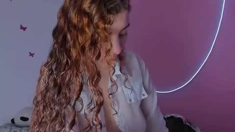 Amy No penetration Virgiin giirl online show from December 6, 8:45 pm