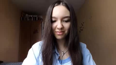 Kimi online show from November 3, 10:49 am