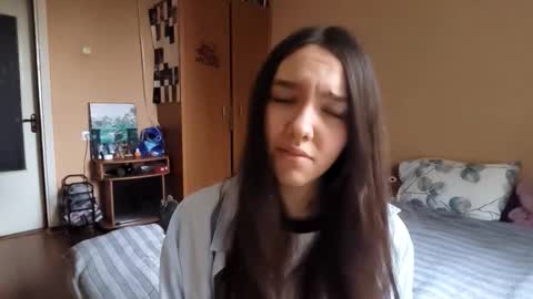 Kimi online show from November 23, 1:31 pm