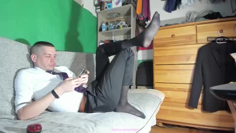 Snapshot of telepaticman chatting on March 10, 3:41 pm Virg Lszl online show from March 10, 3:41 pm