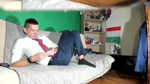 Virg Lszl online show from November 26, 6:37 pm