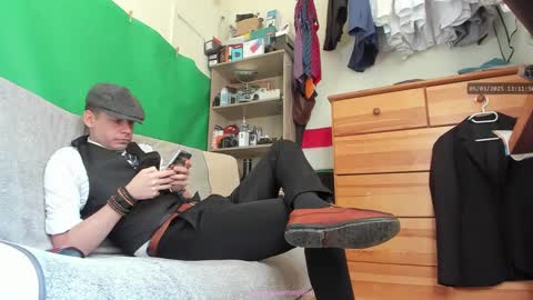 Snapshot of telepaticman chatting on March 5, 12:11 pm Virg Lszl online show from March 5, 12:11 pm