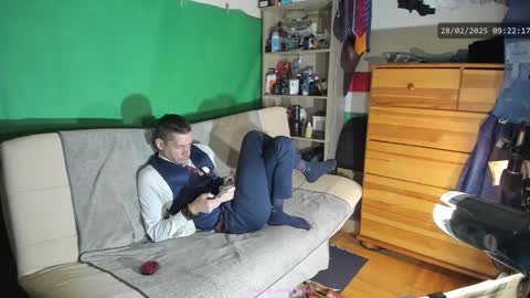 Snapshot of telepaticman chatting on February 28, 8:20 am Virg Lszl online show from February 28, 8:20 am