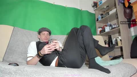 Snapshot of telepaticman chatting on March 4, 7:43 pm Virg Lszl online show from March 4, 7:43 pm