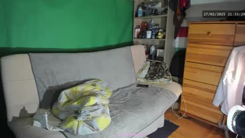 Snapshot of telepaticman chatting on February 27, 8:31 pm Virg Lszl online show from February 27, 8:31 pm