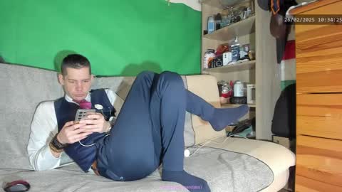 Snapshot of telepaticman chatting on February 26, 9:33 am Virg Lszl online show from February 26, 9:33 am