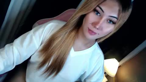 Im Dianna DONT FORGET TO FOLLOW ME   online show from November 7, 3:25 pm