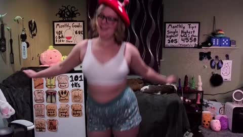 Pixie and Tentacle Overlord online show from January 11, 2:30 am