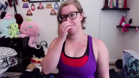 Pixie and Tentacle Overlord online show from September 17, 8:12 pm