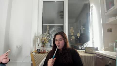 Snapshot of tenderalise chatting on December 18, 4:28 pm tenderalise online show from December 18, 4:28 pm