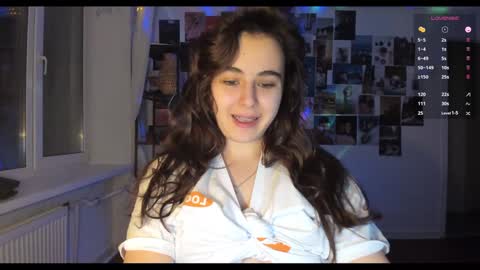 Snapshot of tenderalise chatting on December 13, 3:00 pm tenderalise online show from December 13, 3:00 pm