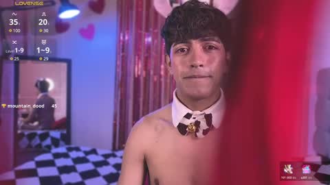 teo brown Independent model online show from February 14, 6:40 pm